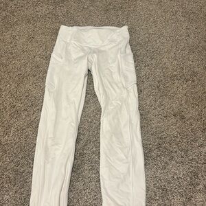 Lulu lemon leggings never worn ! White and very thick!